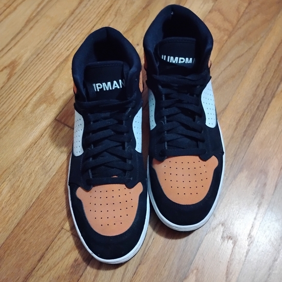 Jordan sneakers - Picture 3 of 5